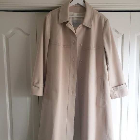Vintage Surrey Classics trench coat - Picture 1 of 4